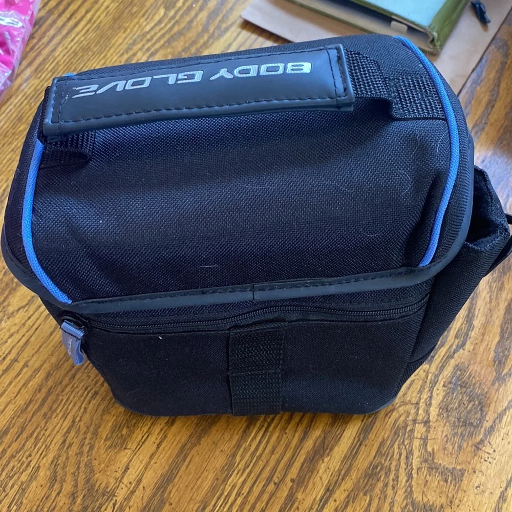 Body glove camera bag